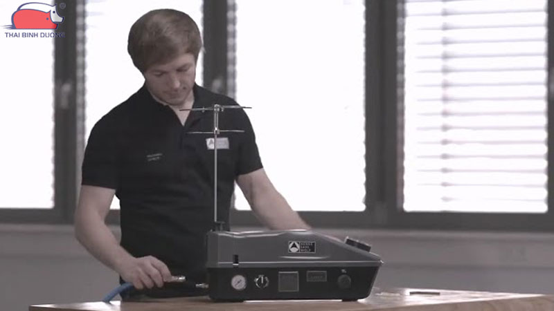 Máy tiêm tự động là gì? Cấu tạo và nguyên lý hoạt động