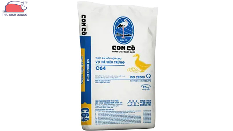 Cám cho vịt đẻ: các loại phổ biến, khẩu phần và giá bán